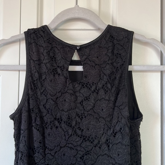 Zunie black lace dress. Never worn. Tag still on. Size 16. - Picture 6 of 8